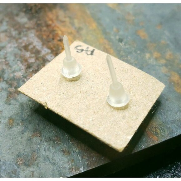 Earrings - Picture 7 of 7